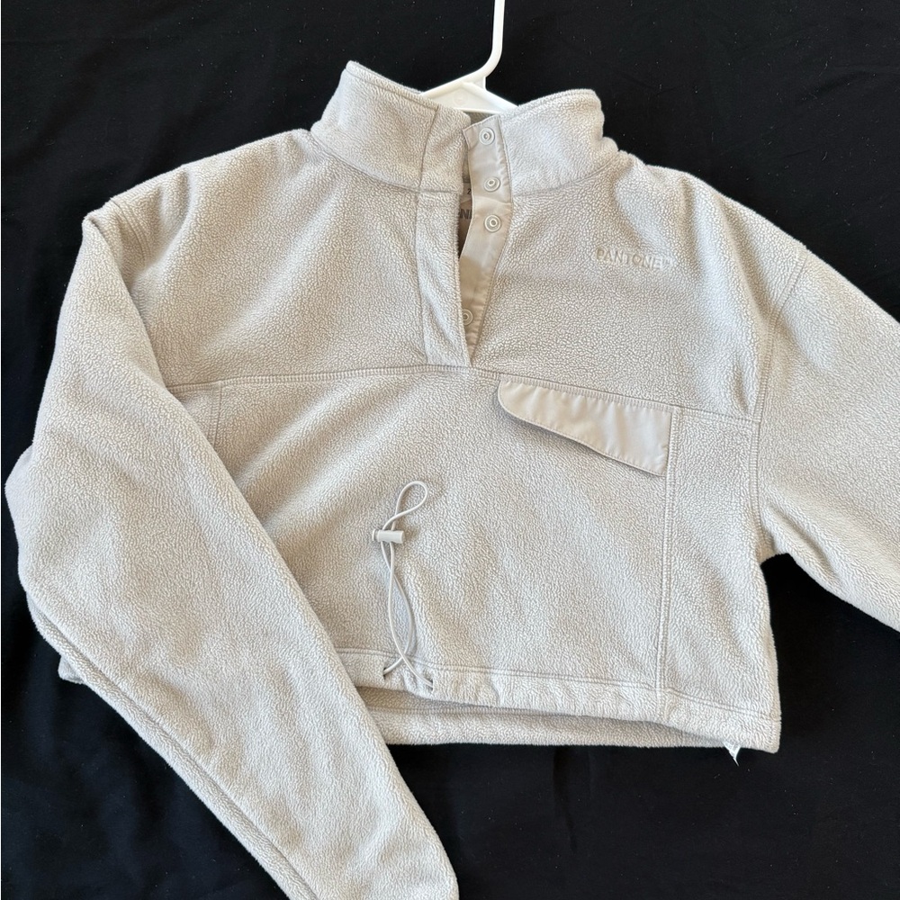 Pantone Cream Fleece Pullover